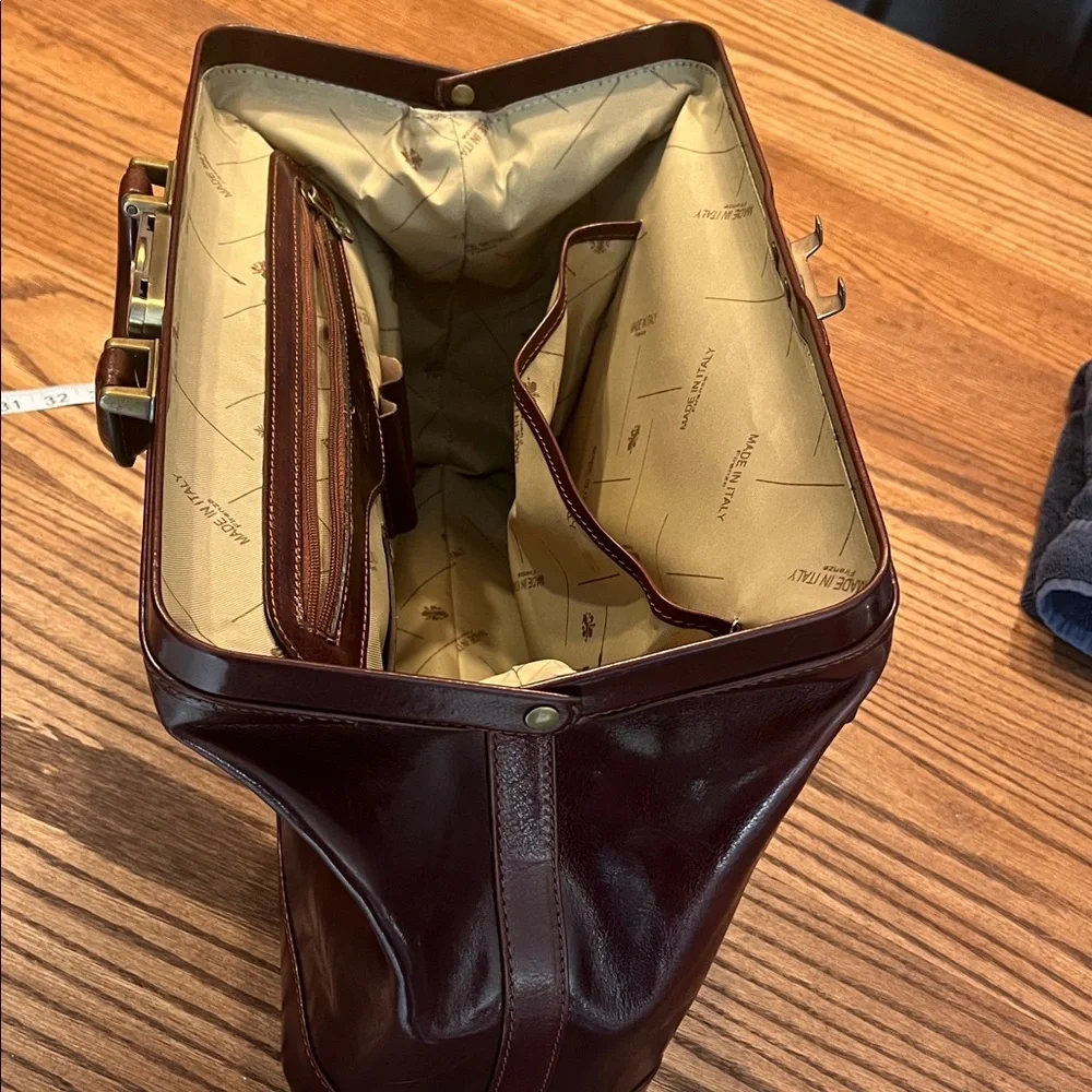 Men's Leather Briefcase Bag in Burgundy